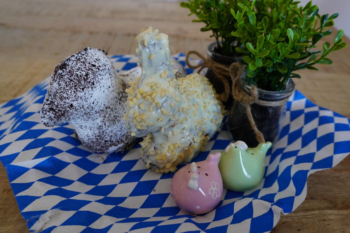 Osterlämmchen mit Puderzucker